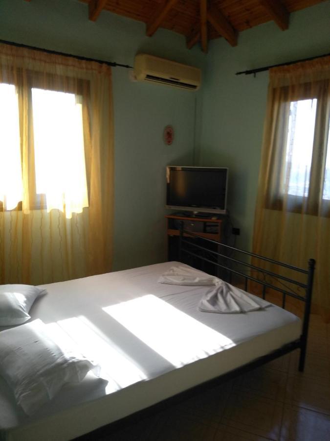 Janis Castle Apartment Himare Luaran gambar