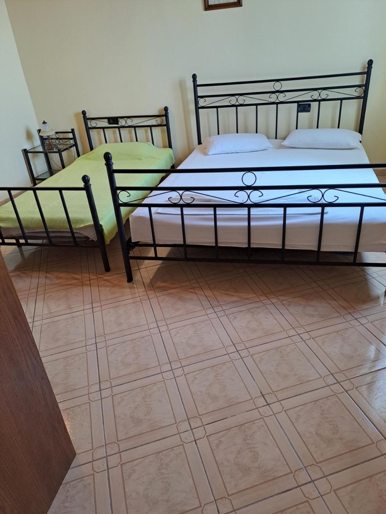 Janis Castle Apartment Himare Luaran gambar
